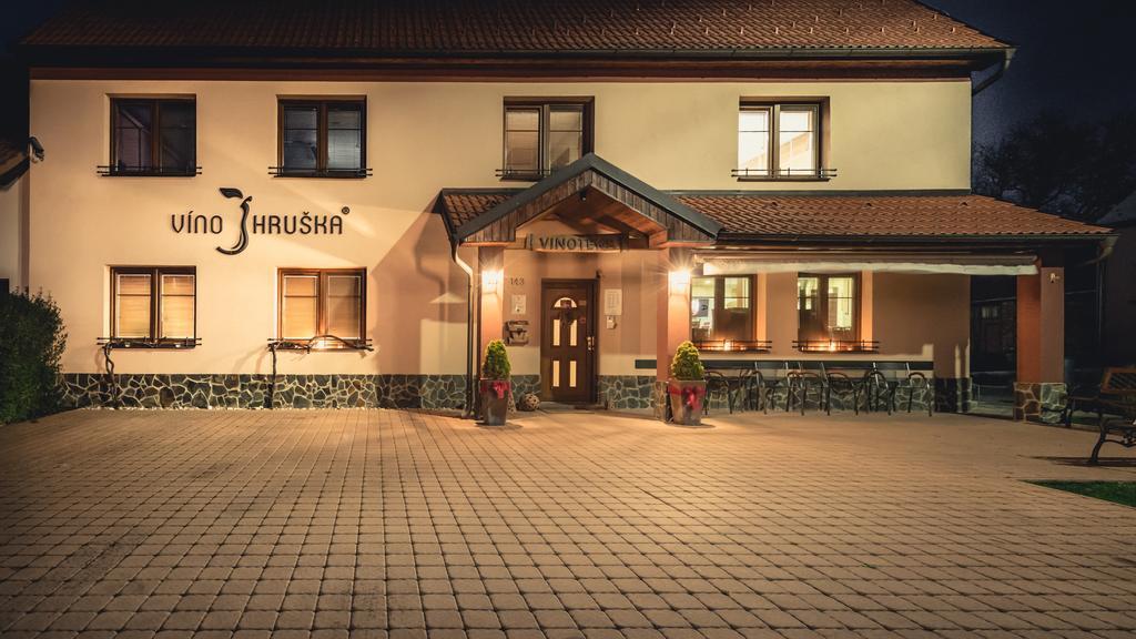 Penzion Vino Hruska Blatnička Rum bild